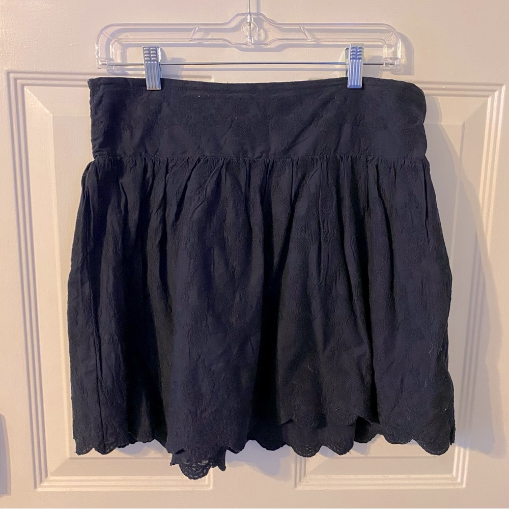 Medium Gap Elastic Navy Embroidered Skirt